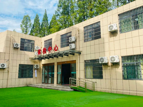 <b>守护健康，助力开学季，成都卫校圆满完成新生入学体检工作</b>